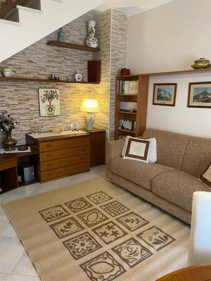 Residenza Antico Borgo Del Pozzo Lejlighedshotel Tramonti Eksteriør billede
