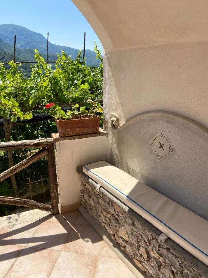 Residenza Antico Borgo Del Pozzo Lejlighedshotel Tramonti Eksteriør billede