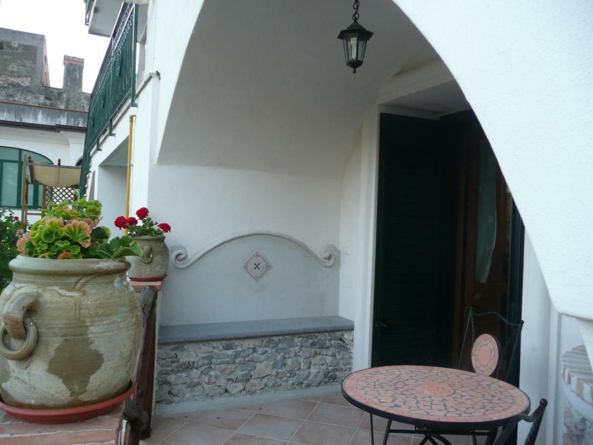 Residenza Antico Borgo Del Pozzo Lejlighedshotel Tramonti Eksteriør billede